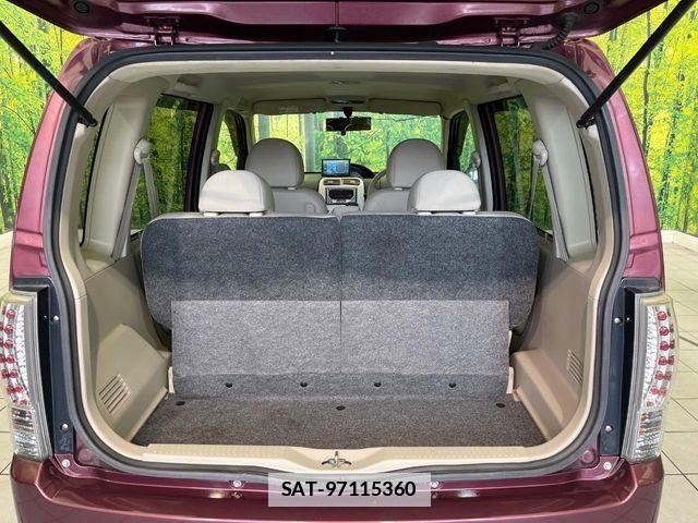 Mitsubishi EK WAGON 2009-08 7979121-8