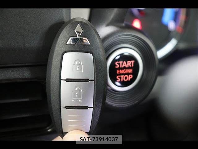 Mitsubishi EK WAGON 2021-11 8207378-3