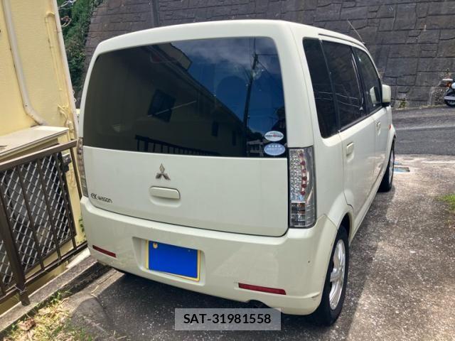 Mitsubishi EK WAGON 2011-03 8335674-6