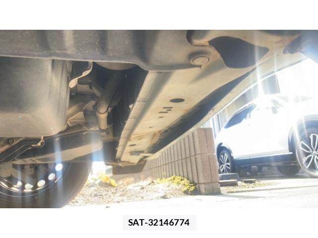 Mitsubishi EK WAGON 2017-11 8412170-21