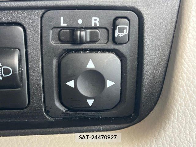 Mitsubishi EK WAGON 2017-03 8438089-6