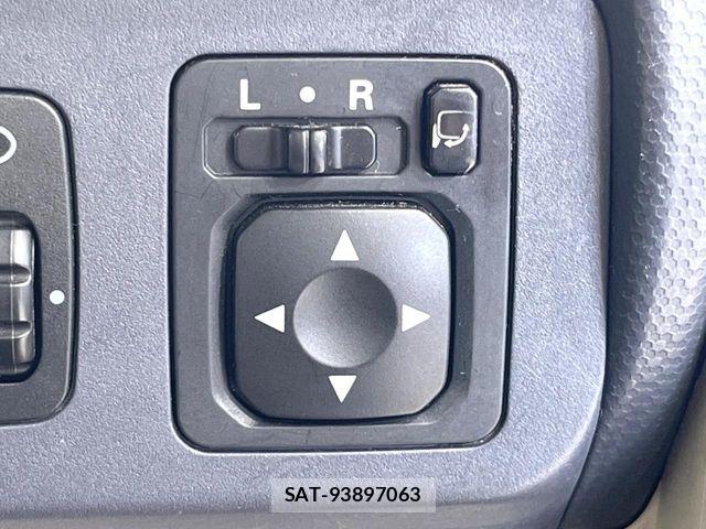 Mitsubishi EK WAGON 2010-02 8457404-4