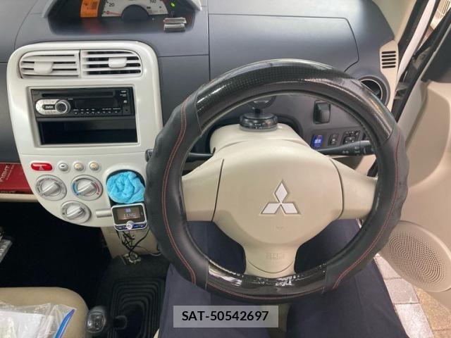Mitsubishi EK WAGON 2010-09 8524628-9
