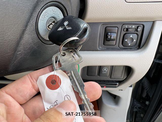 Mitsubishi EK WAGON 2015-08 8561769-7
