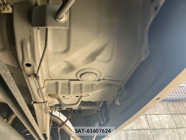 Mitsubishi EK WAGON 2013-04 8626598-9