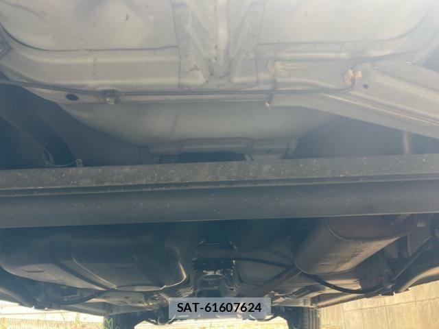 Mitsubishi EK WAGON 2013-04 8626598-8