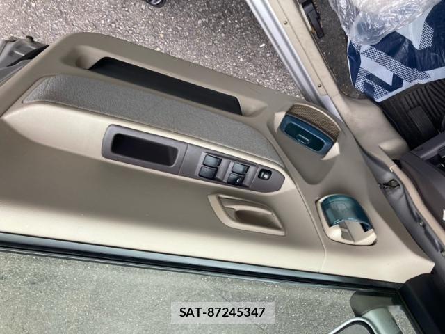 Mitsubishi EK WAGON 2004-02 8685487-9