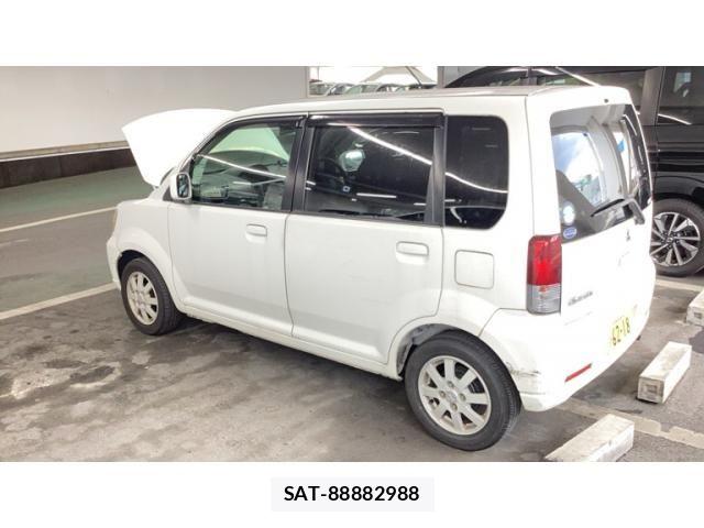 Mitsubishi EK WAGON 2004-01 8848833-5