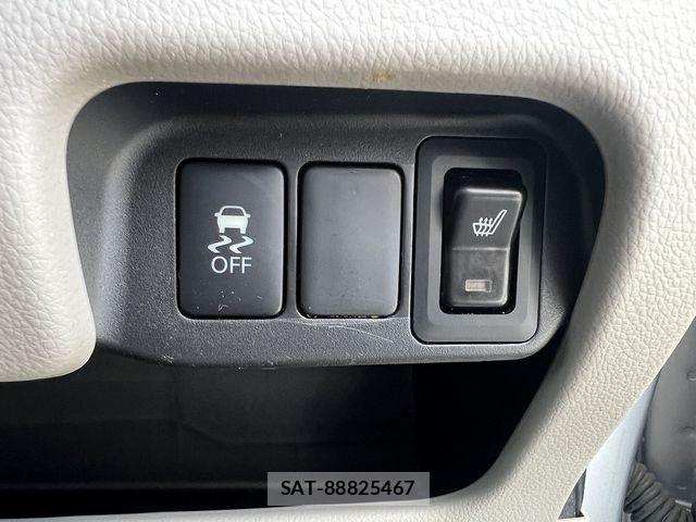 Mitsubishi EK WAGON 2018-03 8870909-12