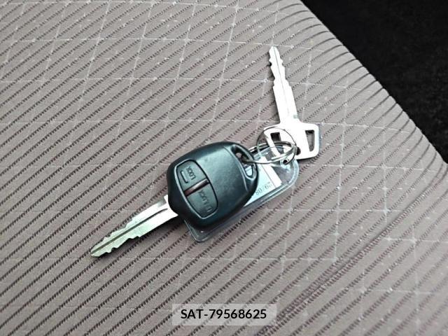 Mitsubishi EK WAGON 2017-08 8879598-19