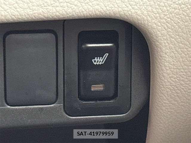Mitsubishi EK WAGON 2017-03 8879599-10
