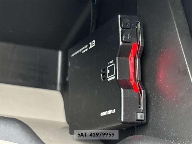 Mitsubishi EK WAGON 2017-03 8879599-8