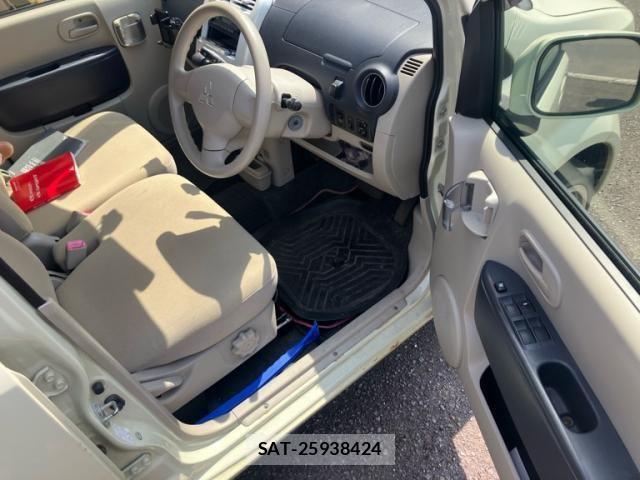 Mitsubishi EK WAGON 2011-09 6904626-14
