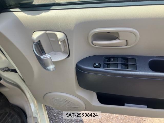 Mitsubishi EK WAGON 2011-09 6904626-15