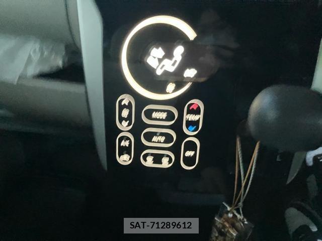 Mitsubishi EK WAGON 2014-01 7217907-17