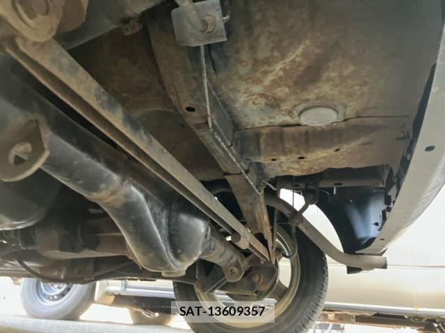 Mitsubishi EK WAGON 2009-07 7454107-8