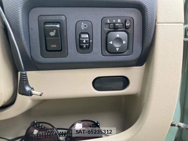 Mitsubishi EK WAGON 2013-01 7979126-17