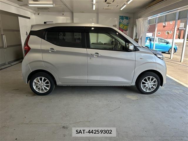 Mitsubishi EK WAGON 2023-01 8035359-4