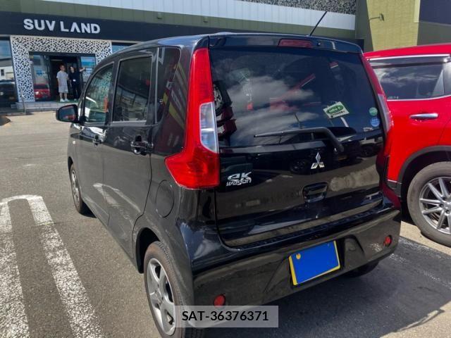 Mitsubishi EK WAGON 2018-05 8412175-2