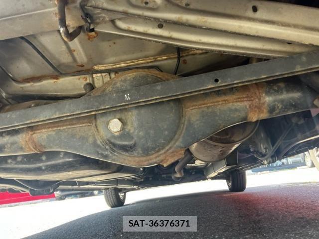Mitsubishi EK WAGON 2018-05 8412175-8