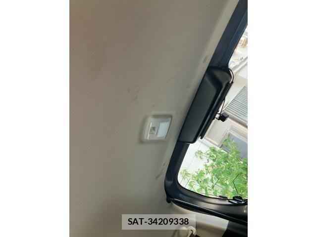 Mitsubishi EK X 2019-04 1178429-24