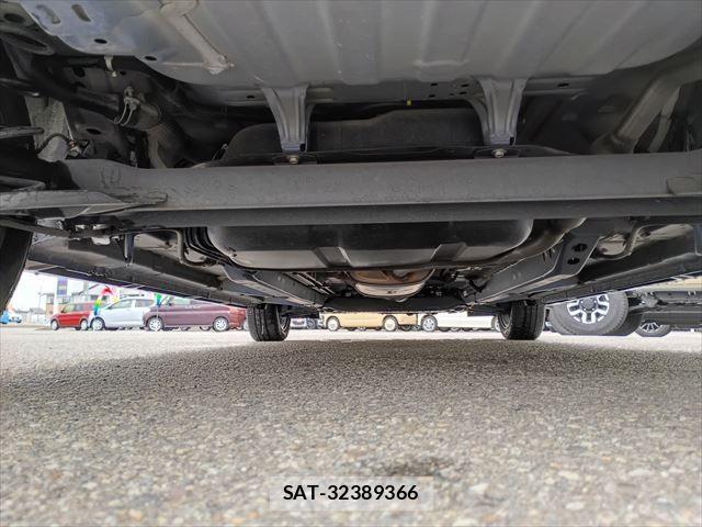 Mitsubishi EK X 2021-02 5867073-4