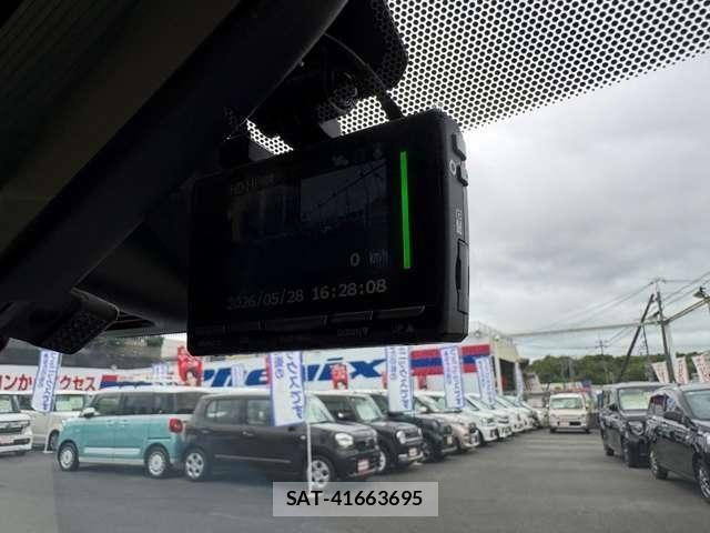 Mitsubishi EK X 2021-04 7217919-20