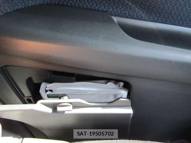 Mitsubishi EK X 2020-12 7250633-17