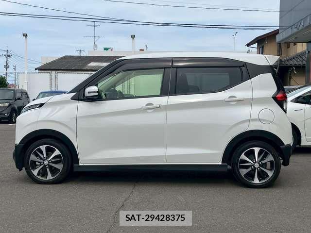 Mitsubishi EK X 2024-02 7500402-16