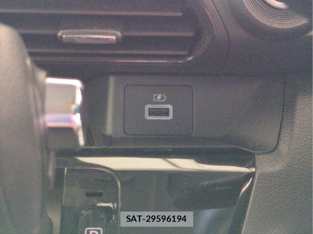 Mitsubishi EK X 2021-07 7508597-26