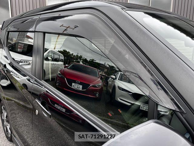 Mitsubishi EK X 2021-05 7876277-22