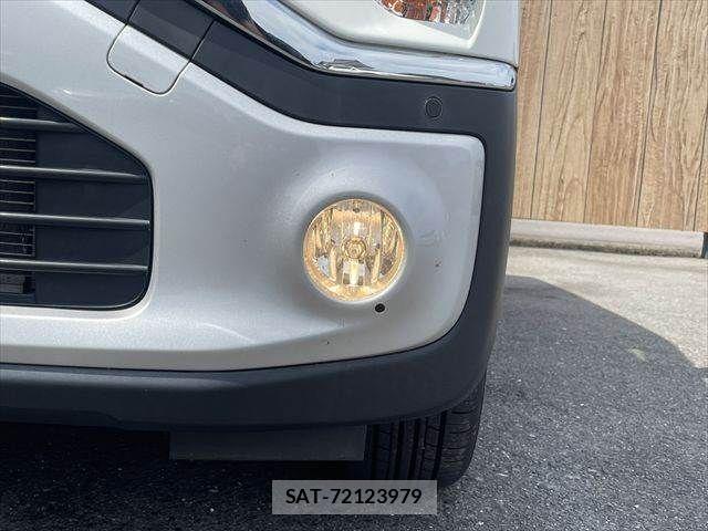 Mitsubishi EK X 2019-04 8098999-11
