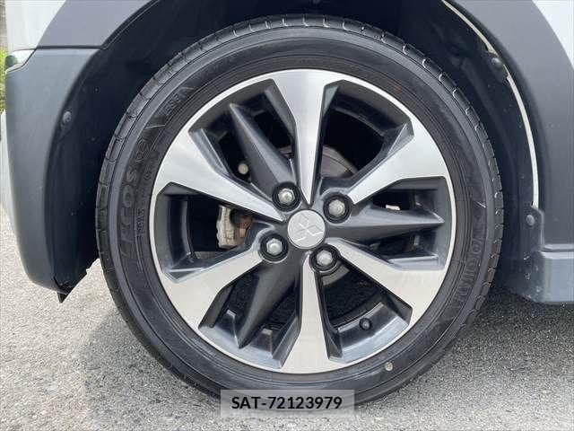 Mitsubishi EK X 2019-04 8098999-28