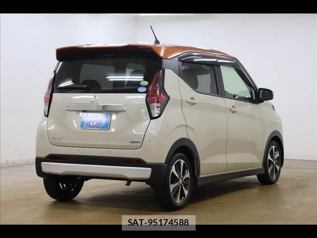 Mitsubishi EK X 2021-05 8314303-18