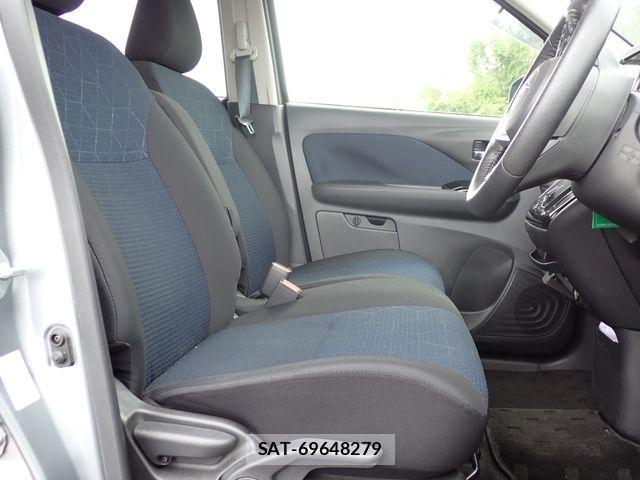 Mitsubishi EK X 2023-04 8457414-15