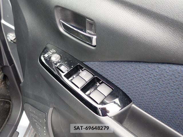 Mitsubishi EK X 2023-04 8457414-16