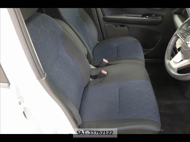 Mitsubishi EK X 2019-06 8741851-10