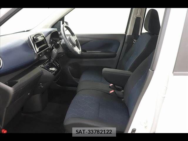 Mitsubishi EK X 2019-06 8741851-11