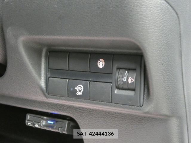 Mitsubishi EK X 2020-03 5867084-13