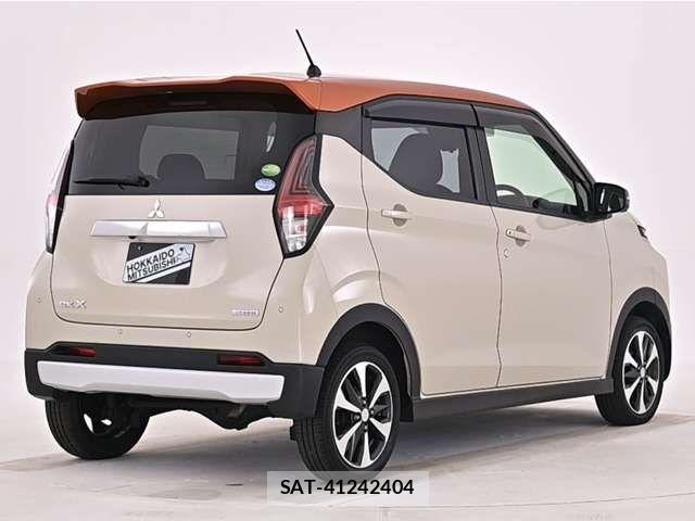 Mitsubishi EK X 2019-05 7217918-17