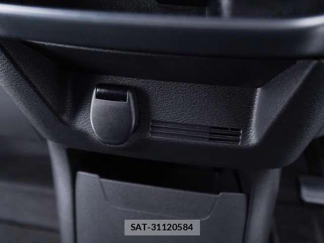 Mitsubishi EK X 2020-05 7616347-14