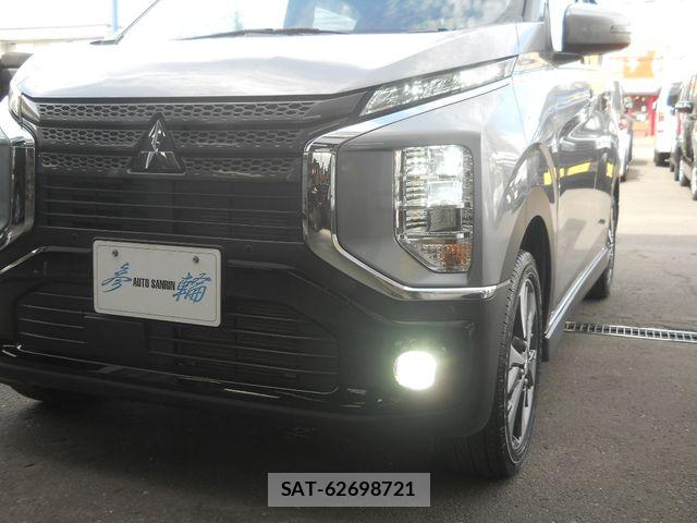 Mitsubishi EK X 2019-05 8412177-27