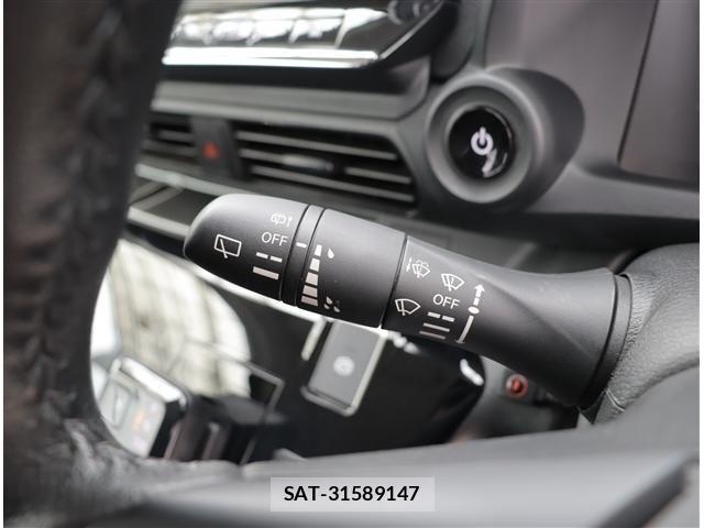 Mitsubishi EK X 2023-07 6993327-17