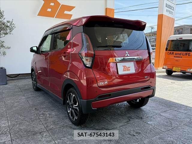 Mitsubishi EK X 2022-07 8658904-12