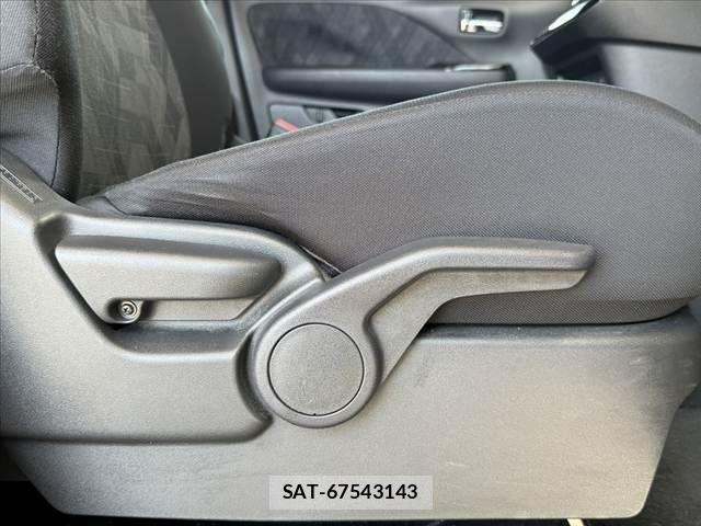 Mitsubishi EK X 2022-07 8658904-28