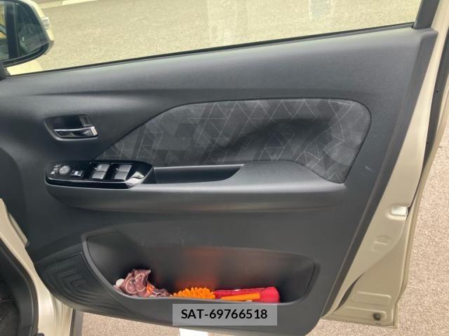 Mitsubishi EK X 2023-01 8879608-9