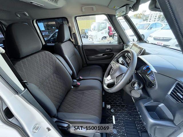 Mitsubishi EK X SPACE 2021-04 5867082-3