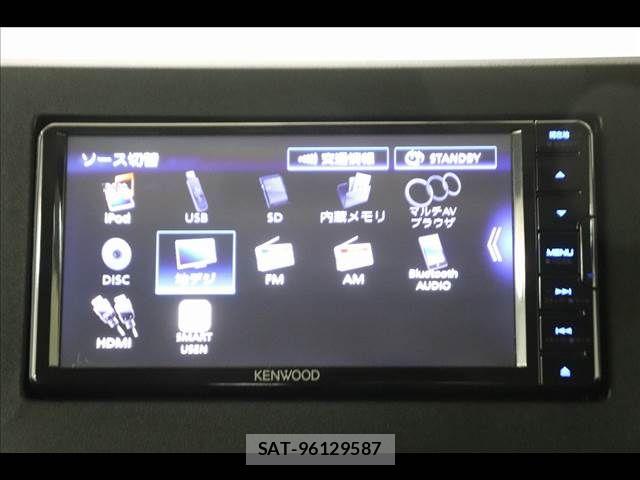 Mitsubishi EK X SPACE 2021-10 7217926-29