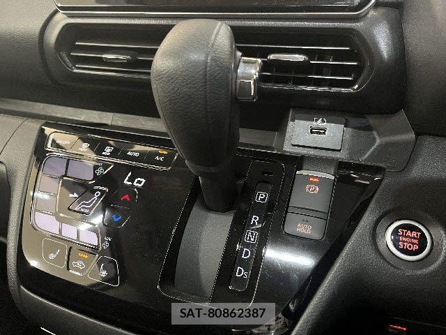 Mitsubishi EK X SPACE 2023-02 8073640-26