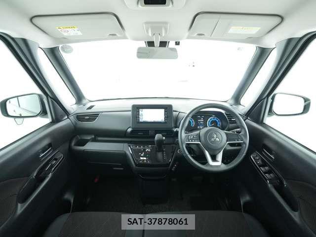 Mitsubishi EK X SPACE 2022-03 8207387-4